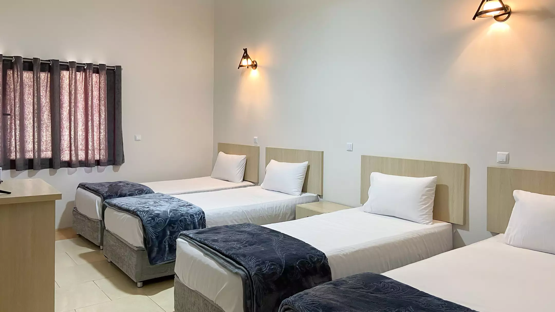 Alibaba https://cdn.alibaba.ir/ostorage/hotel-accommodation-images/67032140b347cc1bd8f4bbac_77054871-daea-43e7-88b2-9a52b7b14237_چهارتخته (2).webp